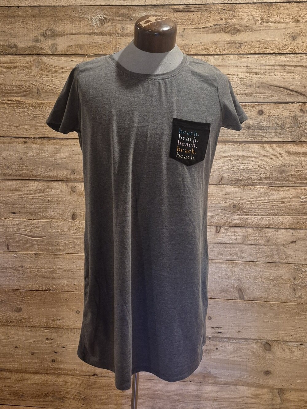 5/$30 Or 10/$50. Women's Grey Pocket Graphic Tunic 'Beach' Print